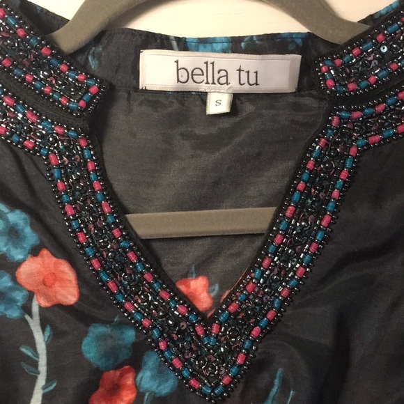 NWOT top. Size S - Picture 3 of 6